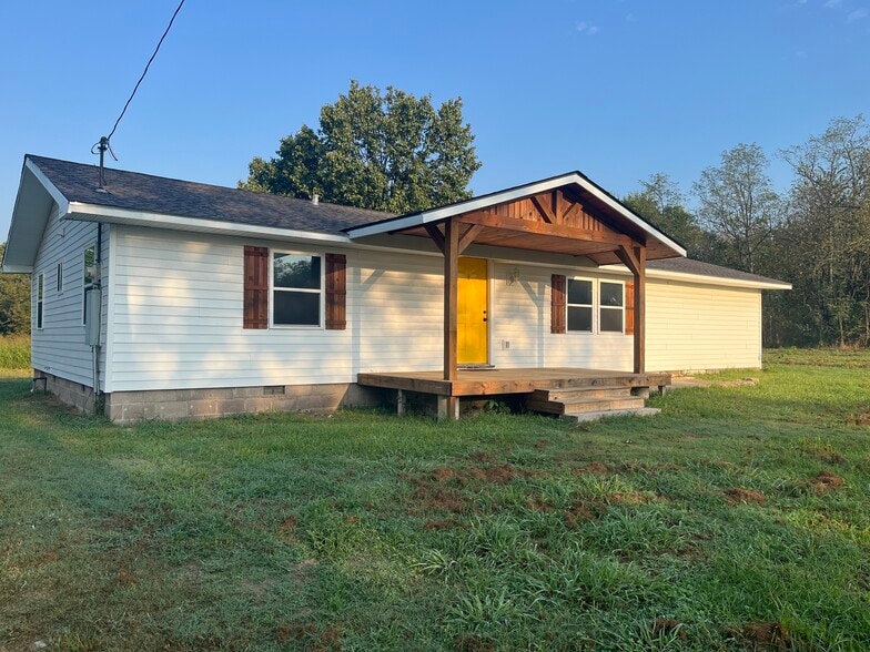 Frontporch - 805 S Frey St