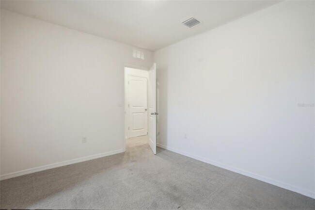 Building Photo - 5267 Dragonfly Dr