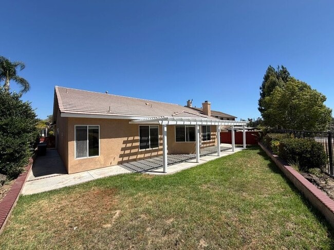 Building Photo - 41019 Promenade Chardonnay Hls