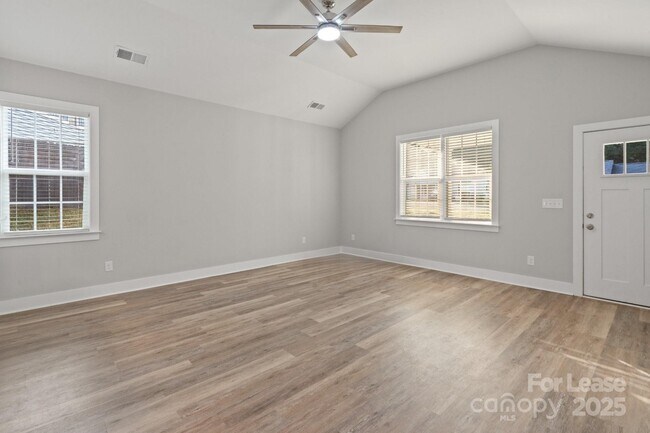 Building Photo - 6231 Rockwell Blvd