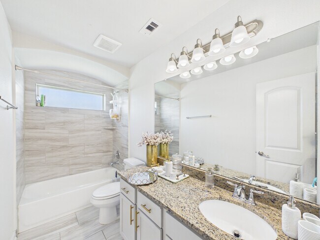 Building Photo - 24711 Miltonwood St