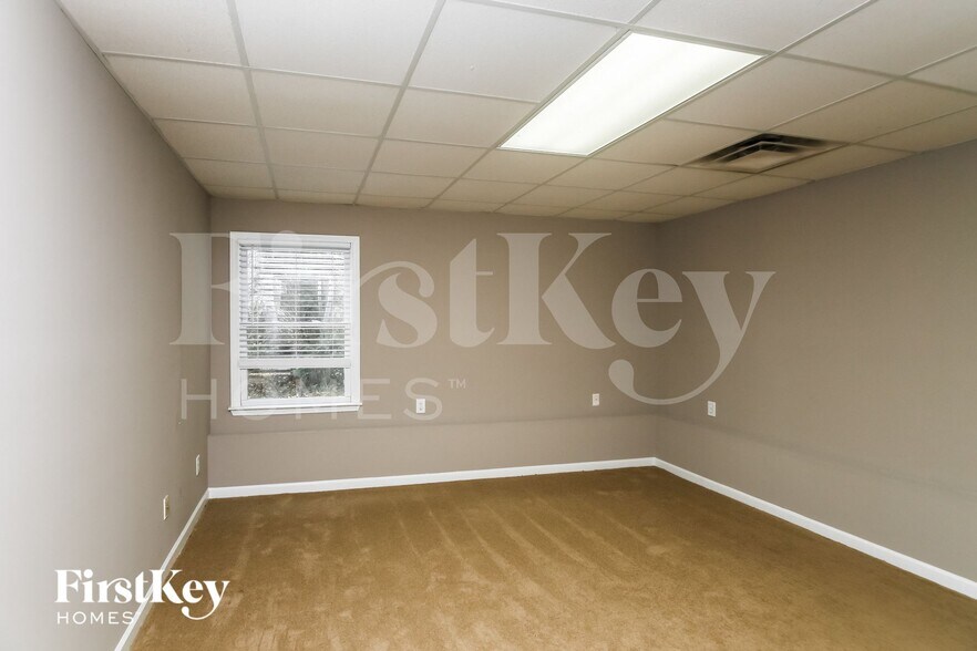 Building Photo - 79 Camden Knoll