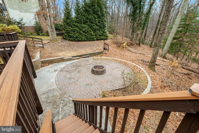 Building Photo - 2230 Carmichael Dr