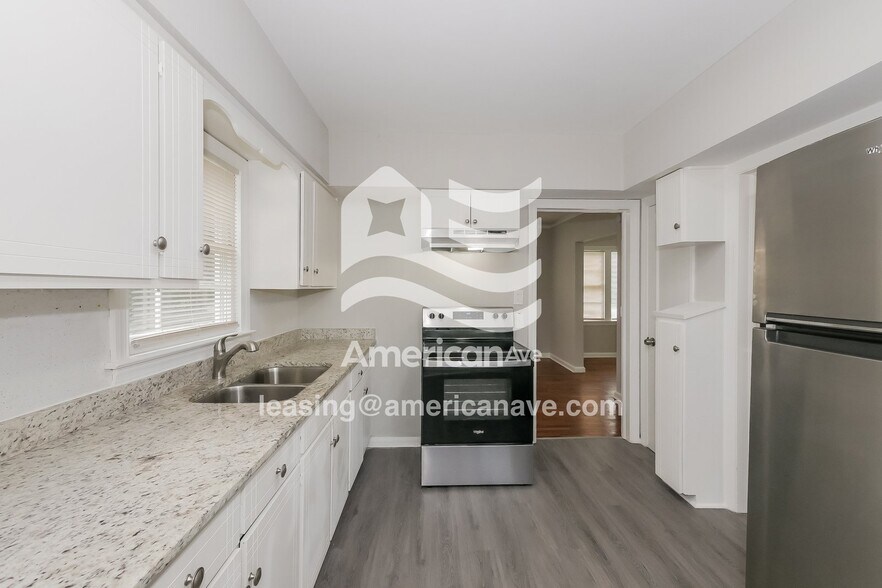 Building Photo - 4273 Adams St