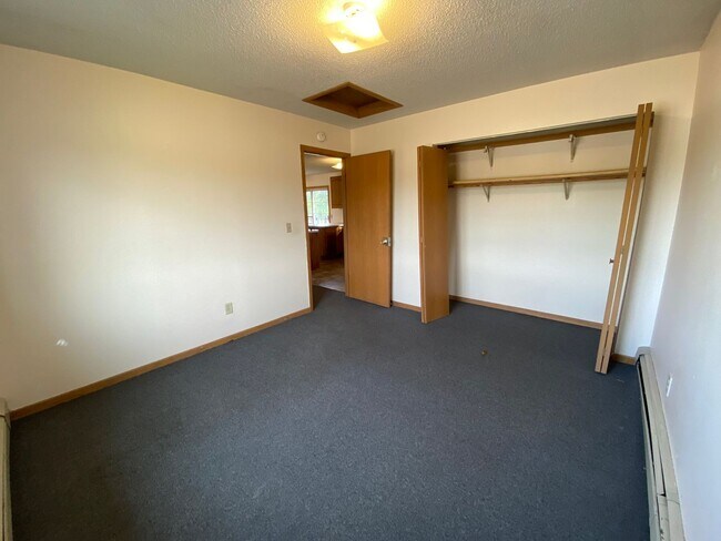 Building Photo - 318 Old Hwy 52