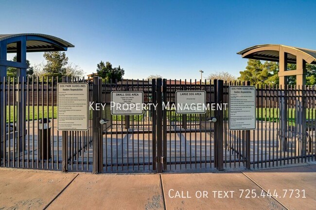 Building Photo - 702 Blackrock Rim Dr