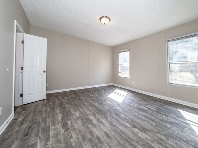 Building Photo - Welcome to this Newly Remodeled  Home in a Stellar Location