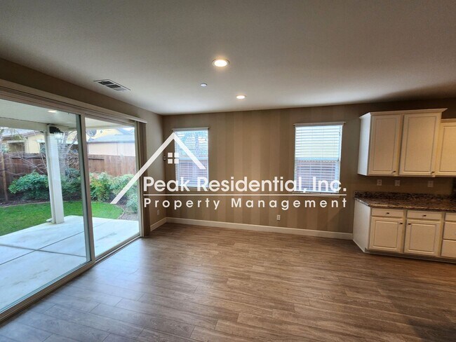 Building Photo - 3089 Octave Ave