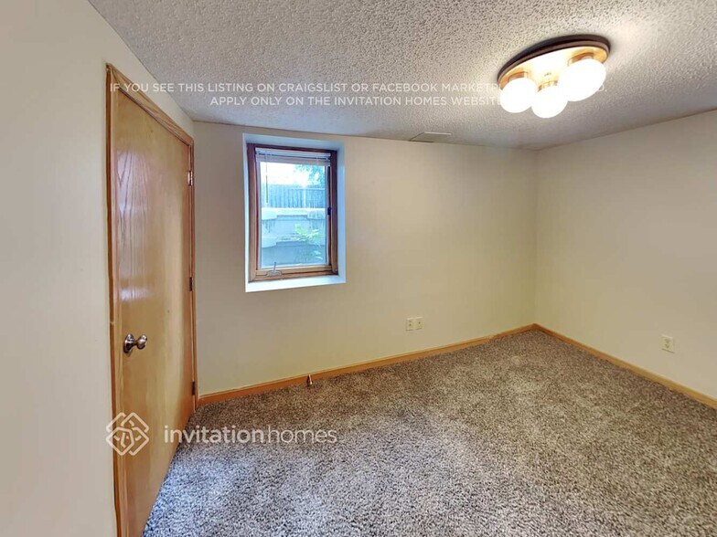 Building Photo - 4416 1st Ave S