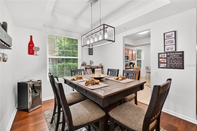Building Photo - 852 Lantern Way