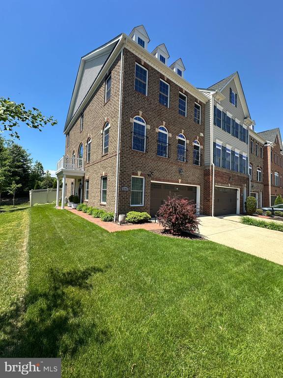 Building Photo - 15701 Tibberton Terrace