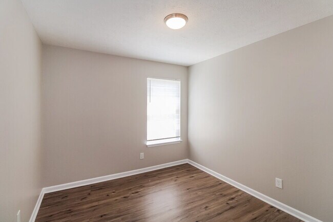 Building Photo - 116 David Bolin Dr