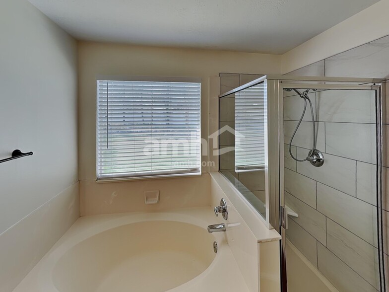 Building Photo - 6428 S Gold Valley Ct