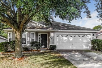 Building Photo - 590 Chancellor Dr W