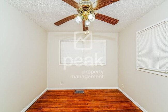 Building Photo - Beautiful 3 Bed/ 1 Bath home in Birmingham! Ready Now! FREE APPLICATION