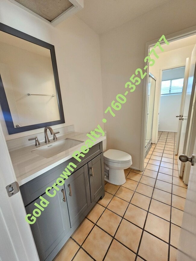 Building Photo - Condo for Rent in Gated Community