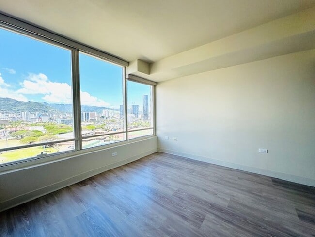 Building Photo - 2 Bedroom, 2 Bathroom, 2 Parking (Pacifica...
