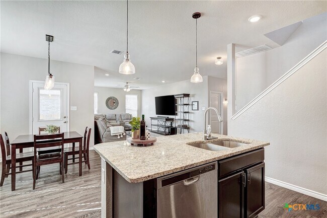 Building Photo - 4305 Abergavenny Dr