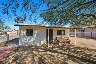 Building Photo - Charming Tucson Rental: 1BR/1BA with Spaci...