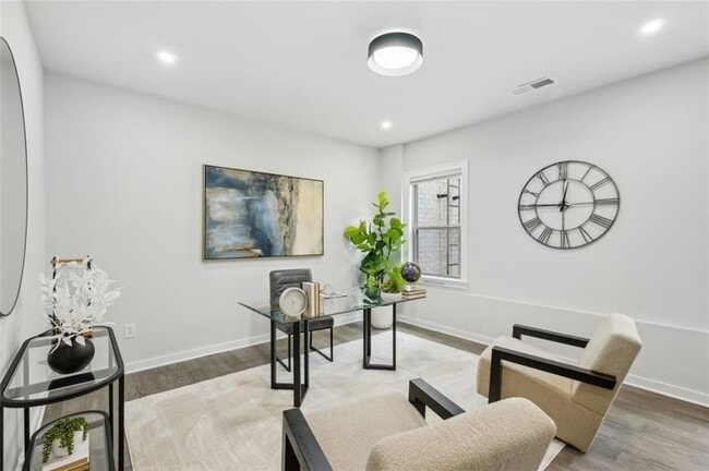 Building Photo - 2090 Emmet Pk Ln