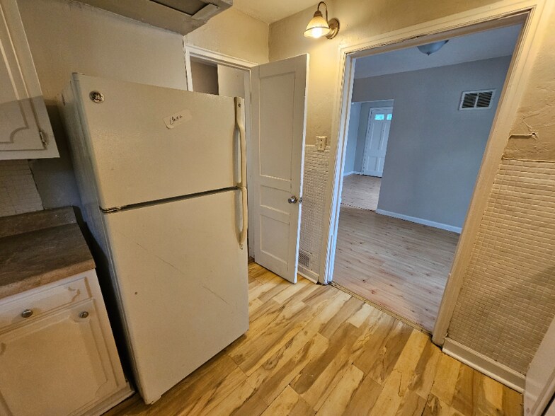 Building Photo - 511 Coppinger Dr
