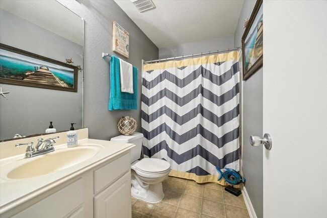 Building Photo - 4018 Fairhope Oak St