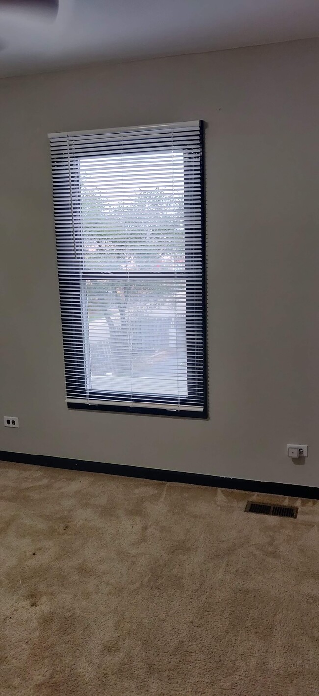 bedroom 1 - 111 41st St