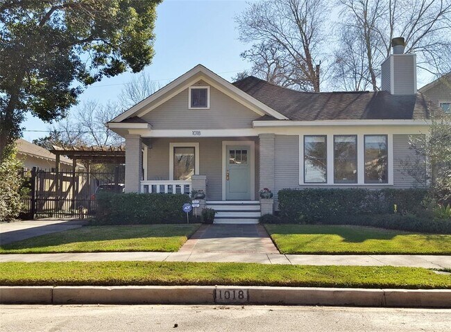 Building Photo - 1018 Highland St