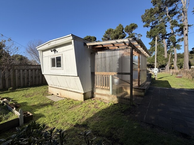 Building Photo - 769 Stagecoach Rd