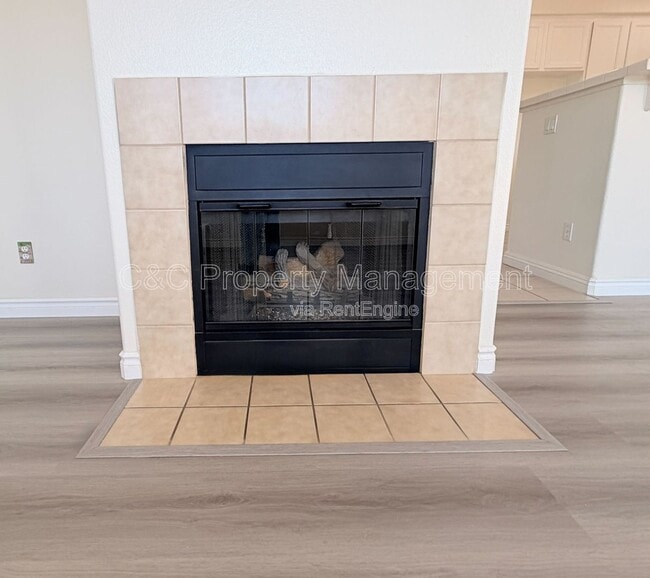 Building Photo - 24724 Ambervalley Ave