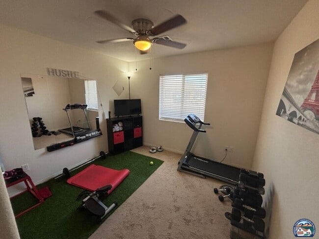 Building Photo - 916 Fieldbrook Ct