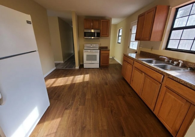 Building Photo - 6414 Tradewinds Dr