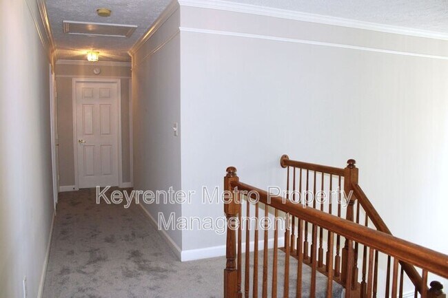 Building Photo - 1614 Albert Dr