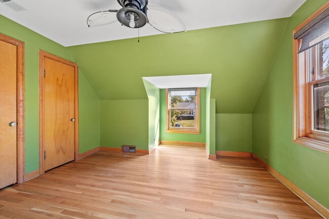 Building Photo - 5536 Webster St