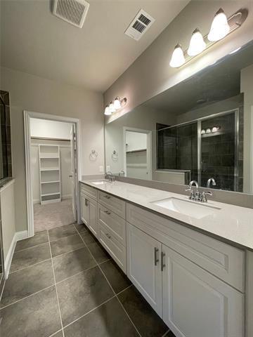 Building Photo - 2401 Springhill Ave