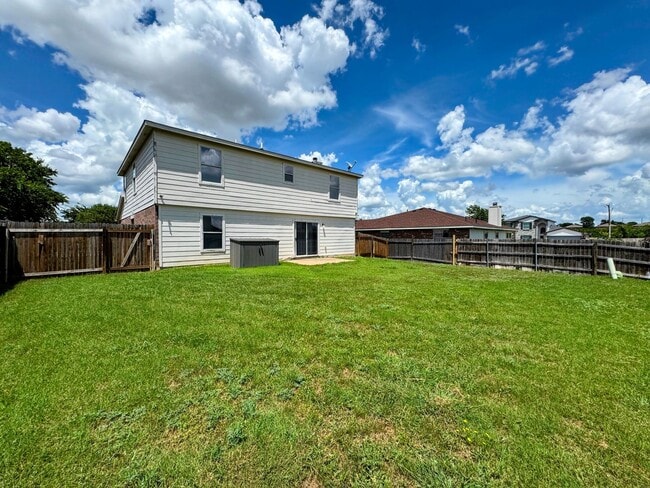 Building Photo - 3302 Catalina Dr