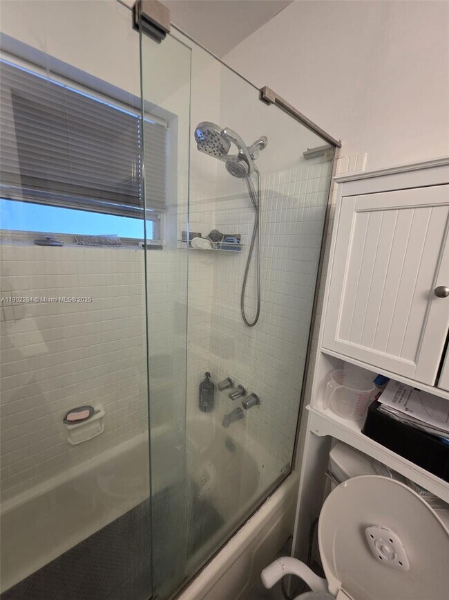 Building Photo - 1425 Atlantic Shores Blvd