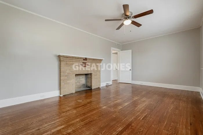 Building Photo - 2313 Westview Dr