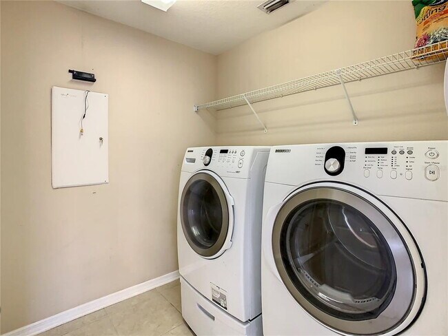 Building Photo - 5951 Desert Peace Ave