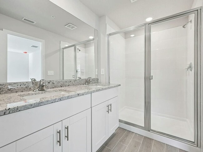 Building Photo - 458 Salisbury Cir