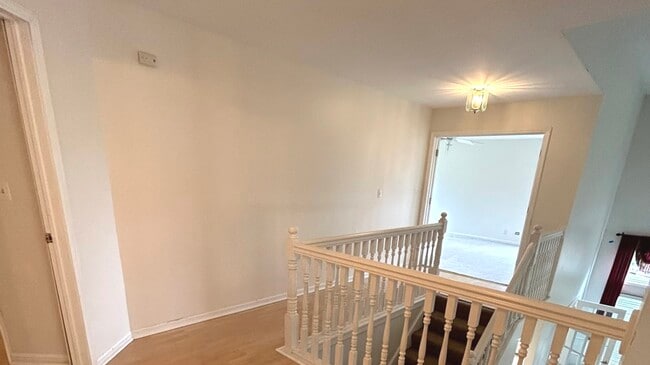 Building Photo - 1120 Fieldstone Ln