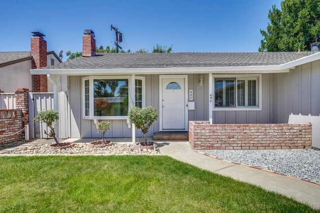 Building Photo - Coming Soon: Updated 3 Bedroom Gem near St...