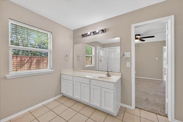 Building Photo - 3304 Glenmore Dr