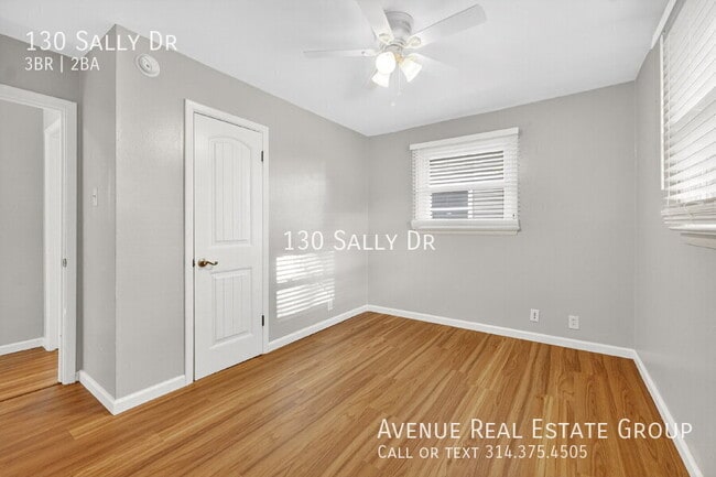 Building Photo - 130 Sally Dr