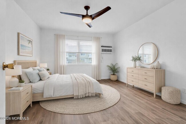 Building Photo - 1492 Ocean Ave