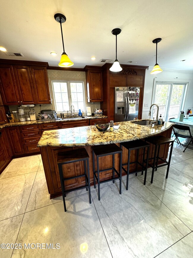 Building Photo - 3 Darien Dr