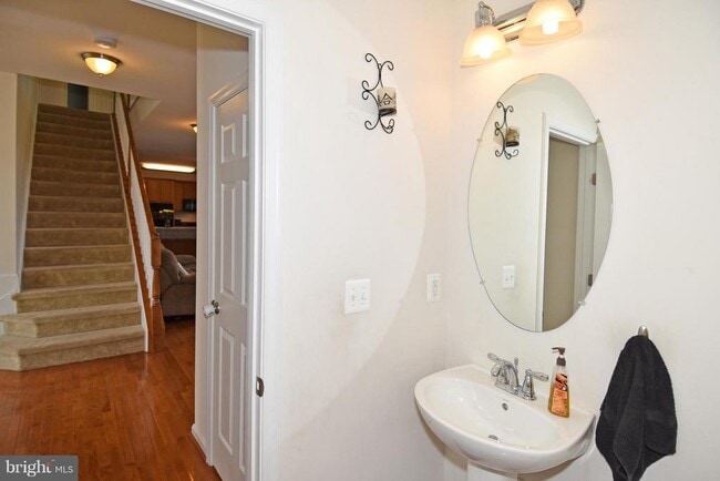 Building Photo - 3082 American Eagle Blvd