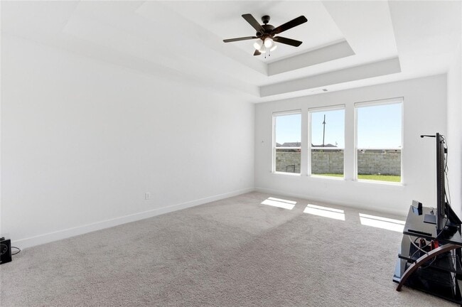 Building Photo - 396 Hollister Dr