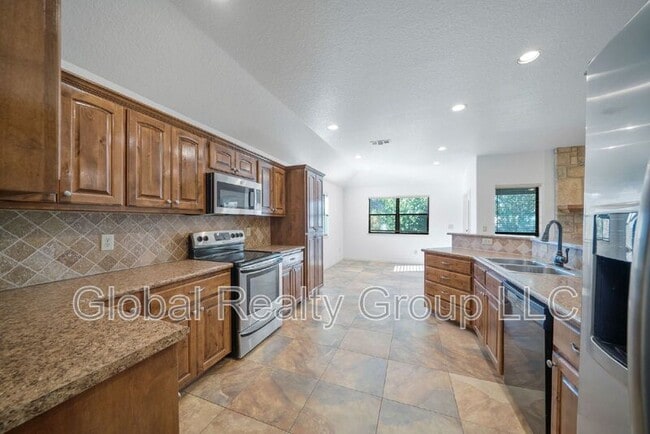 Building Photo - 1634 Sunblossom Cir