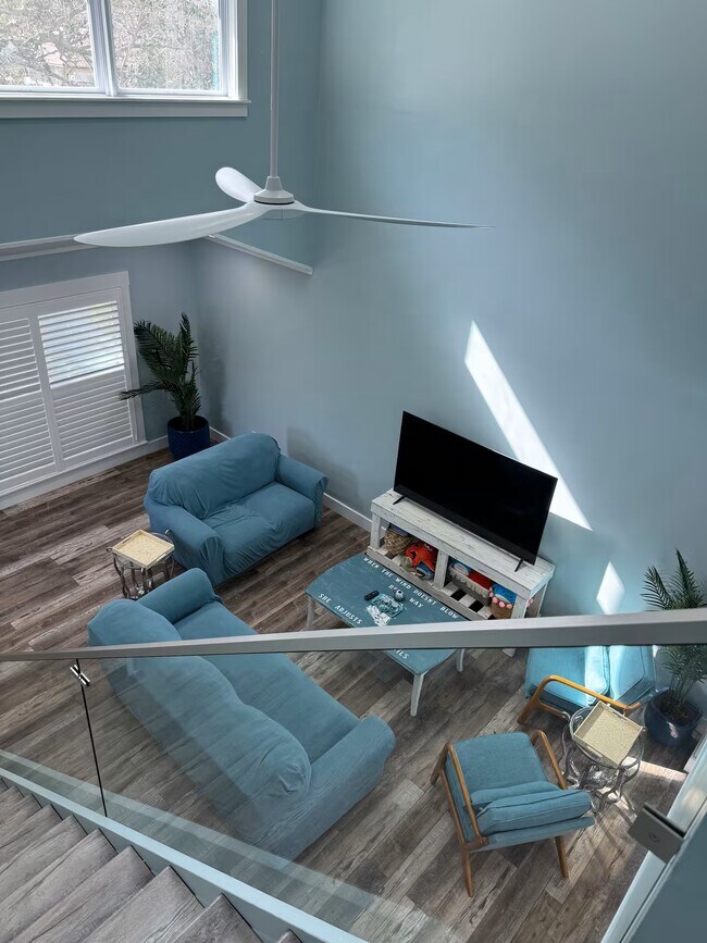 Building Photo - 3839 Sandstone Ct